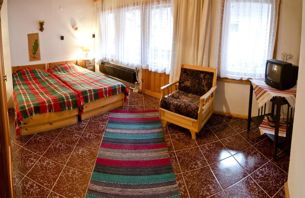 Palyongov Guest House Chepelare Oda fotoğraf