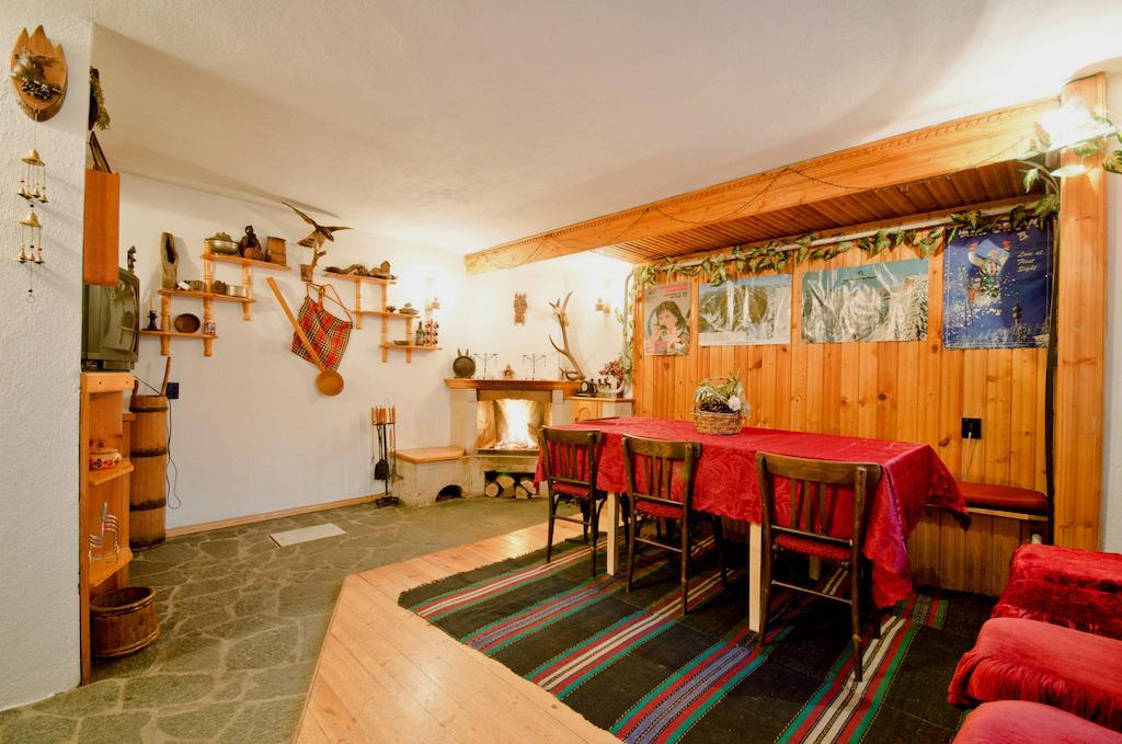 Palyongov Guest House Chepelare Oda fotoğraf